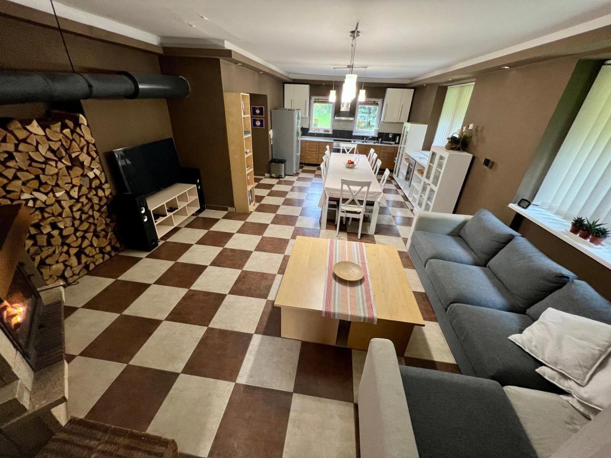 Privat Adriana Apartment Kremnica Exterior photo